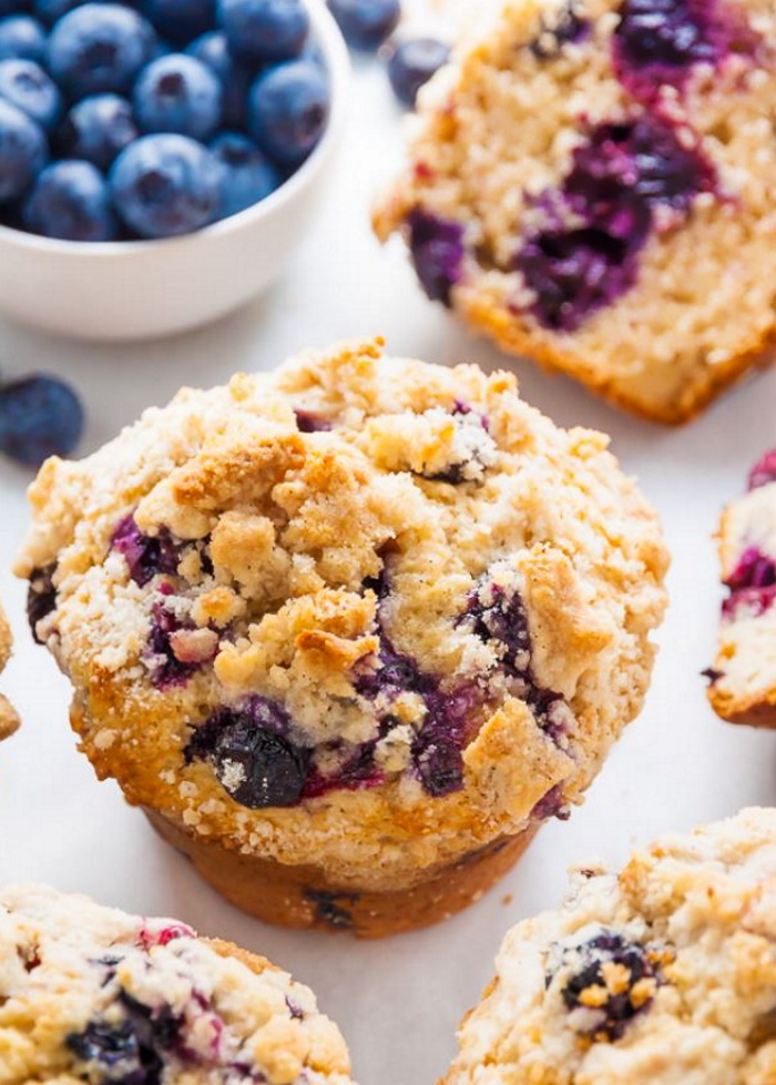 unpodiblu's tweet image. Blueberry Crumble Muffins 🫐
#recipe bakerbynature.com/jumbo-blueberr…