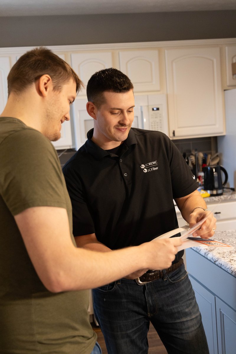 Fast fiber paired with friendly service 🤝

When you sign up with JCFiber, you experience more than just a great internet connection. You receive top-notch customer service and installation support. Sign up today and call (317) 736-6174.