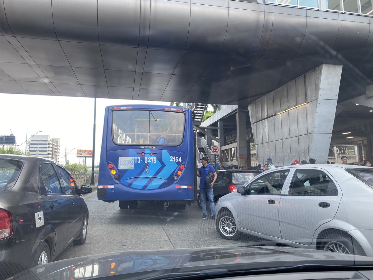 Juan Ycaza tweet media