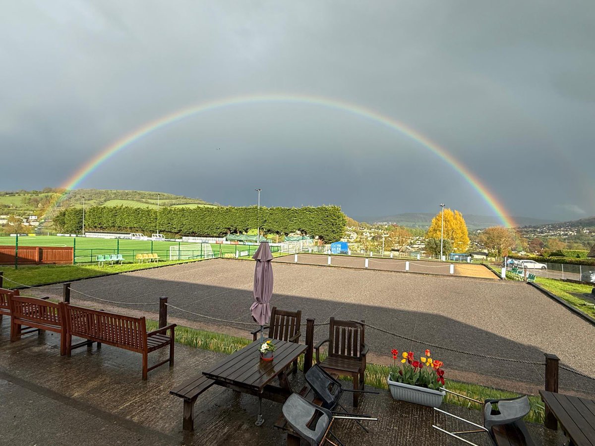 Banquet Inn tweet media