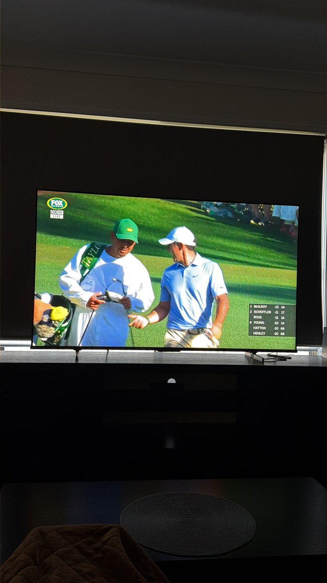 yaboiandro's tweet image. Rory McILroy With A Lucky Bounce… ⛳️ 
@TheMasters 

To His Caddy; How Did That Happen 
#LuckOfTheIrish 🇮🇪 ☘️