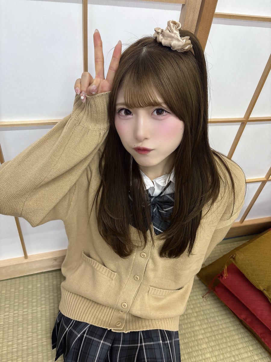 花野井ひな【FULIT BOX】 tweet media