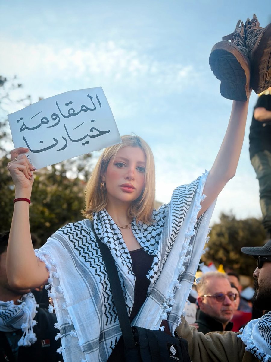 Antifa_Ultras tweet media