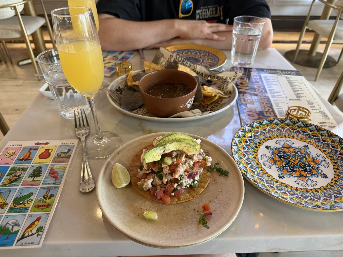 Florence 🏳️‍🌈 tweet media