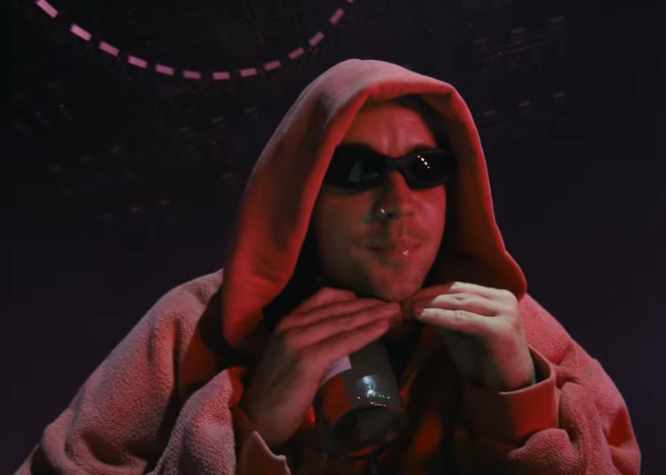 KelvinaitorZ tweet media