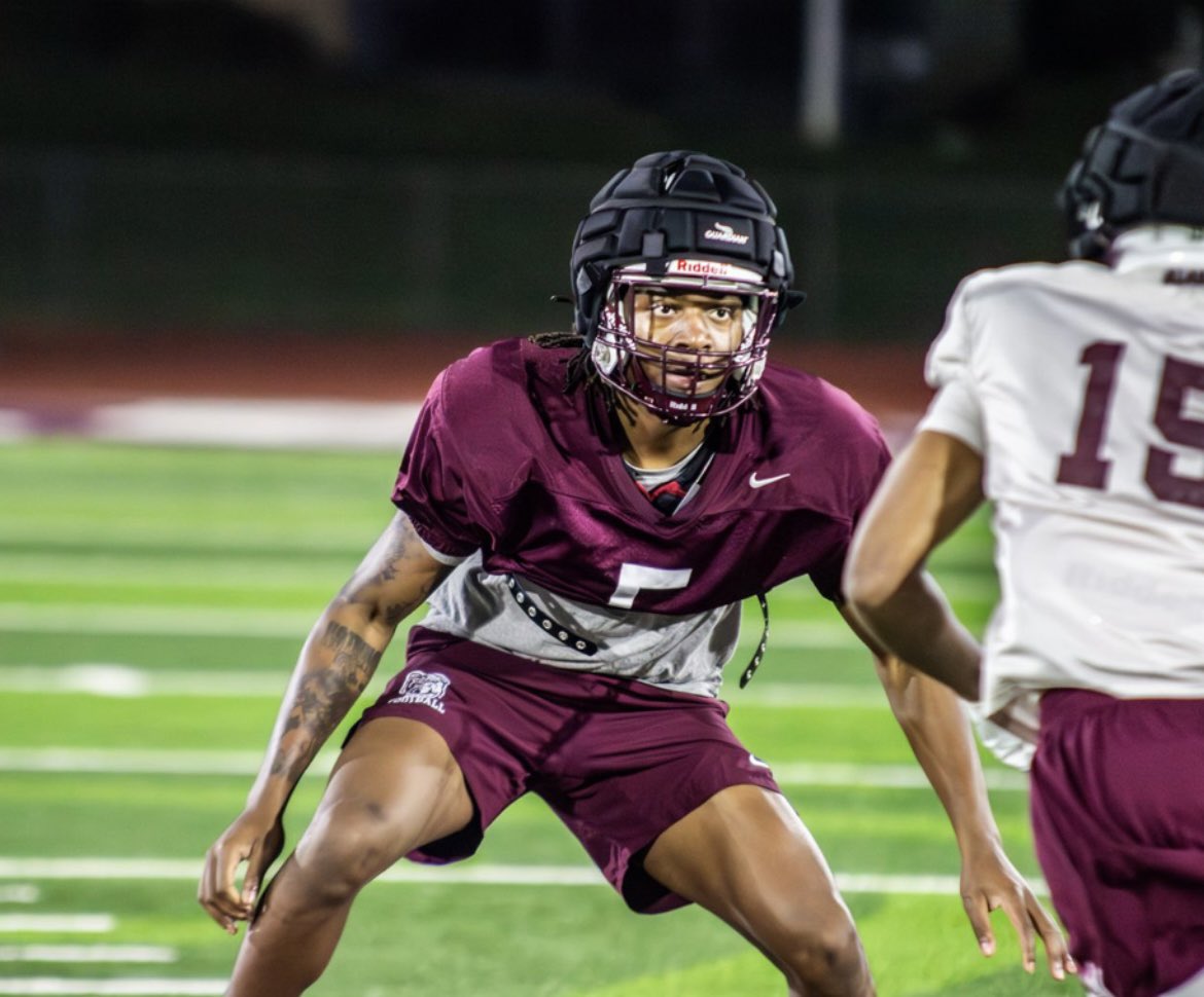 ii_felder's tweet photo. 1st spring at A&amp;M was a bit of a learning curve for me. Definitely different from where I came from but I’m making the adjustment and I will get better. Work don’t stop on The Hill…… #wake_emup5 #Teamfelder https://t.co/VFB6mwvPnS