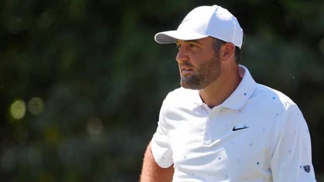 Scottie Scheffler is the first player to play the weekend bogey-free at the Masters since 1942 per CBS