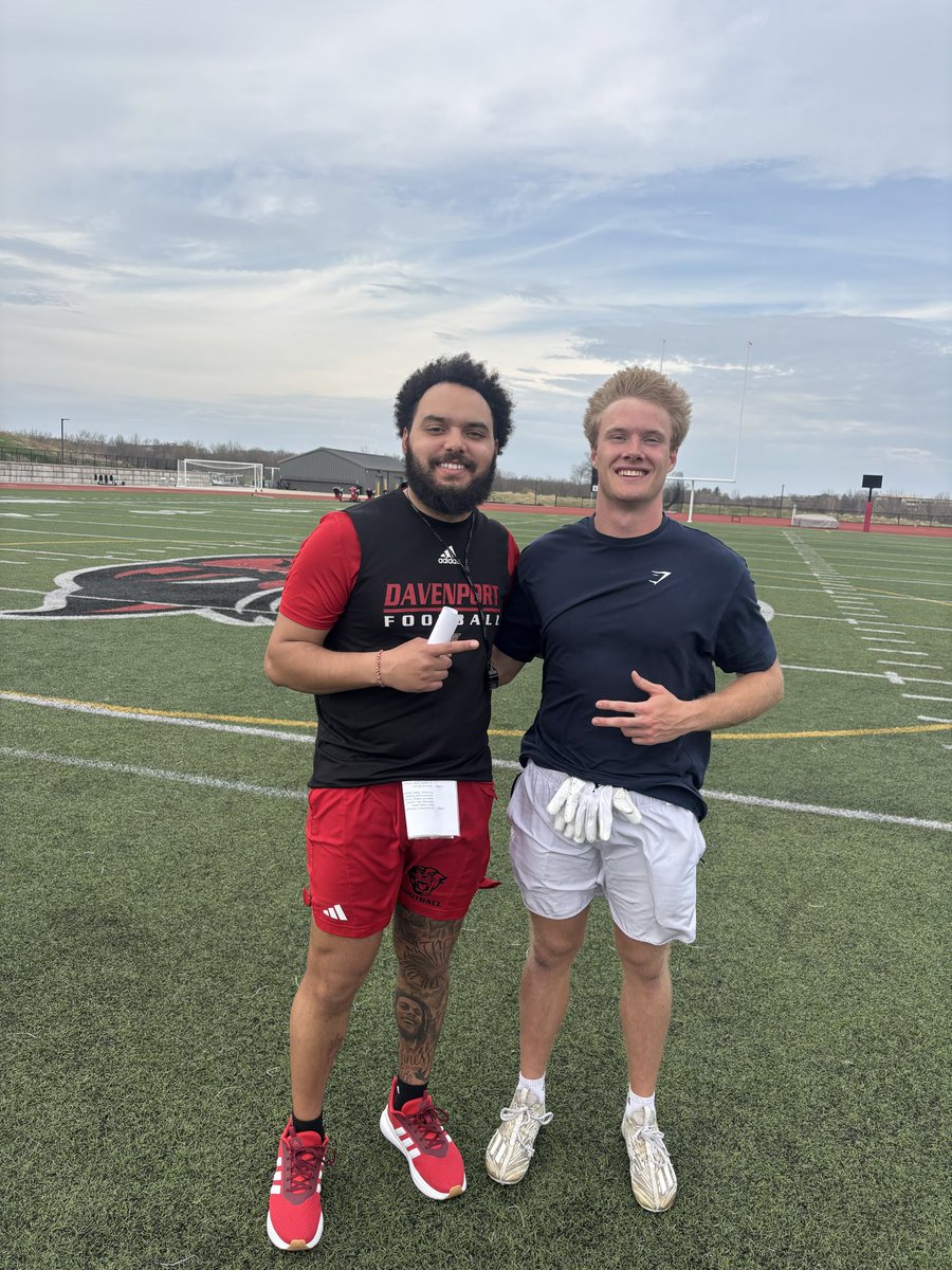 Hostetler_T14's tweet photo. After a great camp and conversation with @alex_pallone @SparkyMcEwen1 @CoachJMcGowan @CoachParker. I’m grateful and blessed by God to announce that I received an offer from Davenport University! https://t.co/mz3IvS4sCm