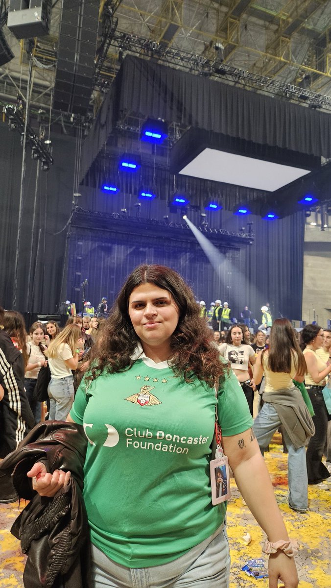 anna 🌹 tweet media