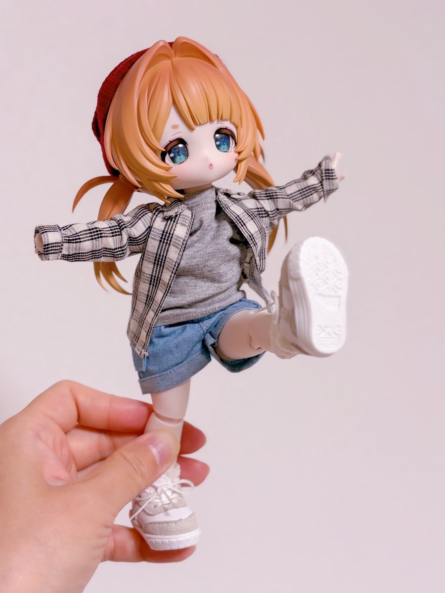 こーなー tweet media