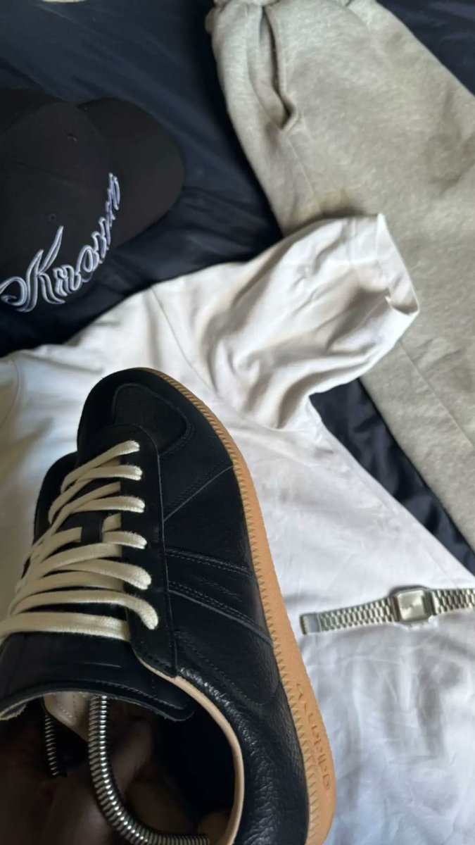 LONGUE VIE À TOUS MENNÉS ❤️ tweet media