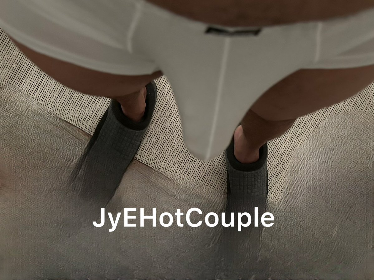 JyEHotCouple tweet media