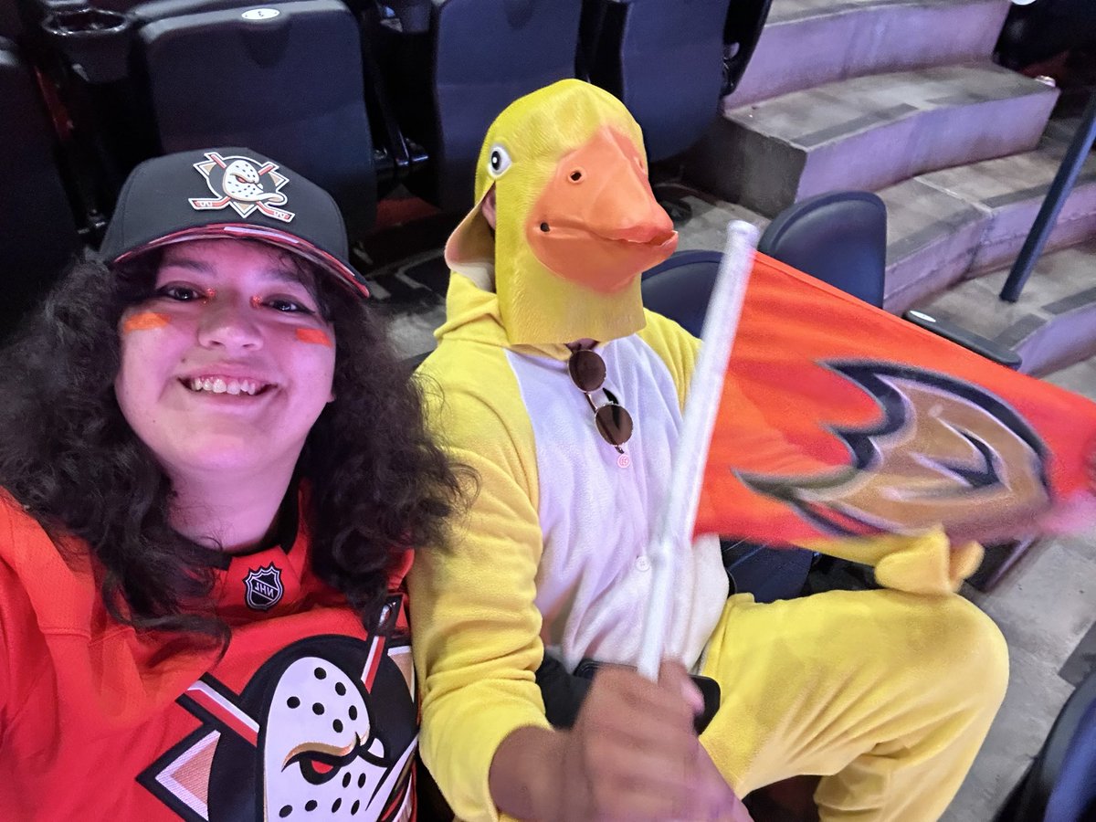 kvhusky's tweet photo. #flytogether https://t.co/rxM2inHDow