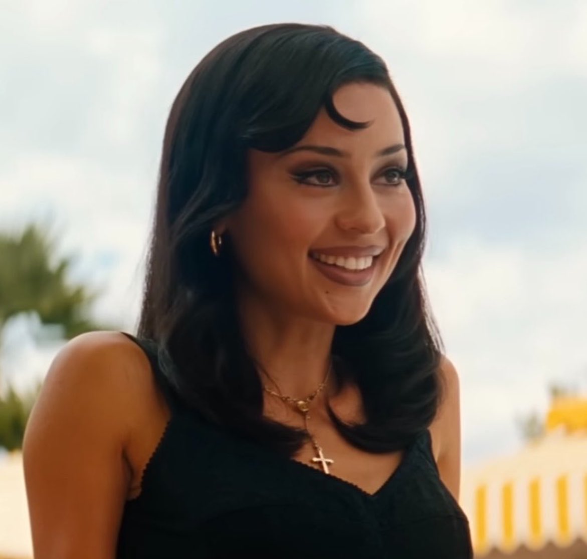 paul ★ tweet media