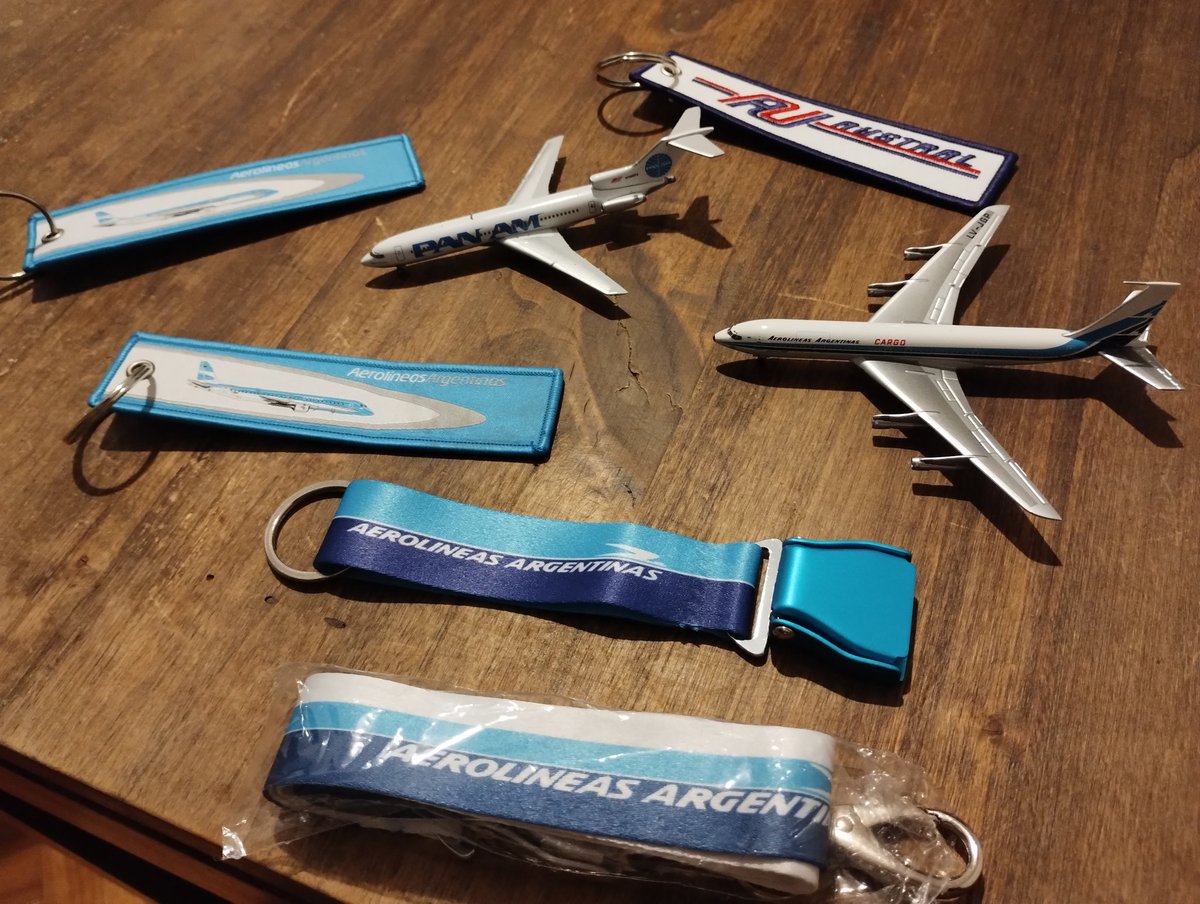 Flytheskies4's tweet photo. Más retro no se consigue.🤪
Gcias Marce y Ale x el encuentro de hoy!
@airtangohobbie2 https://t.co/kcXY0IhfbK