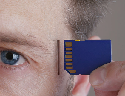 Algumas pessoas possuem aquilo que eu chamo de Memória Futebolística.
São capazes de lembrar de lances e gols ocorridos anos e anos atrás.
Um de meus filhos é assim e eu fico realmente admirado.
Por exemplo: nem lembro contra quem e qual o escore da última partida do Flamengo no