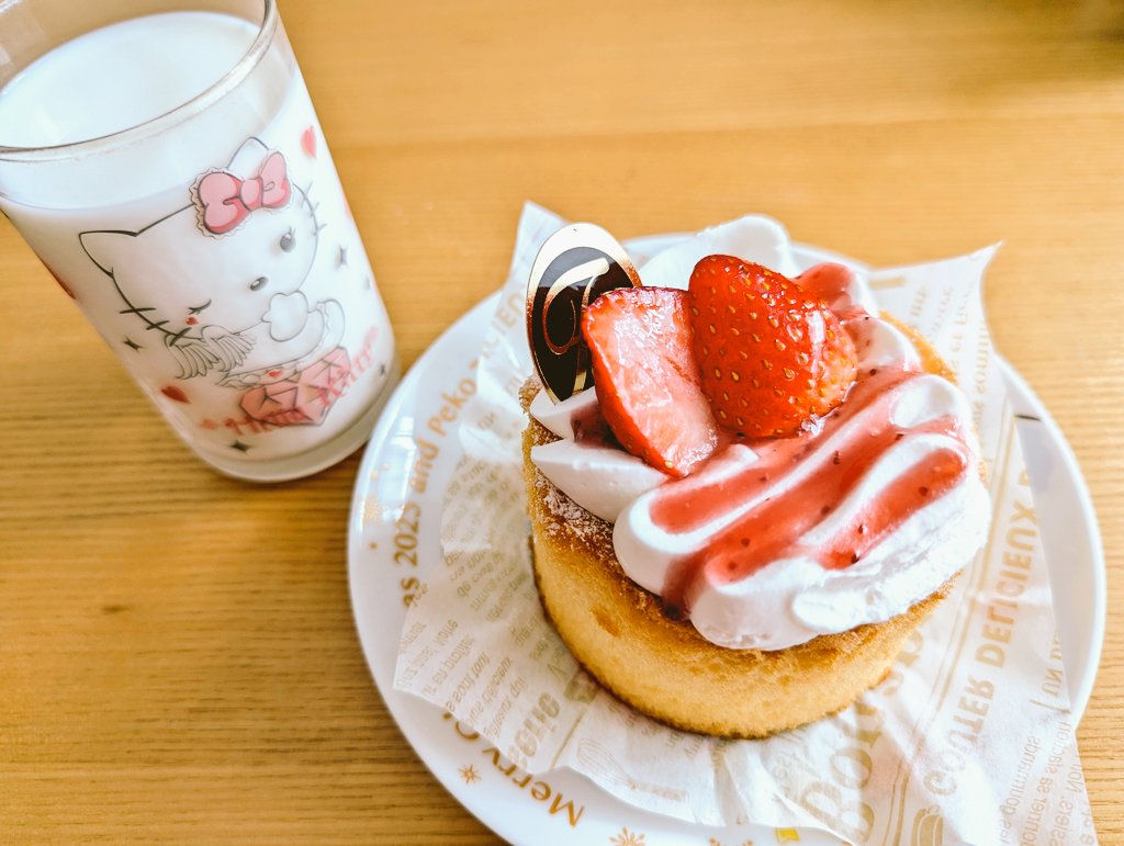 もぐ🌸たまに生配信(●´ω｀●)v tweet media