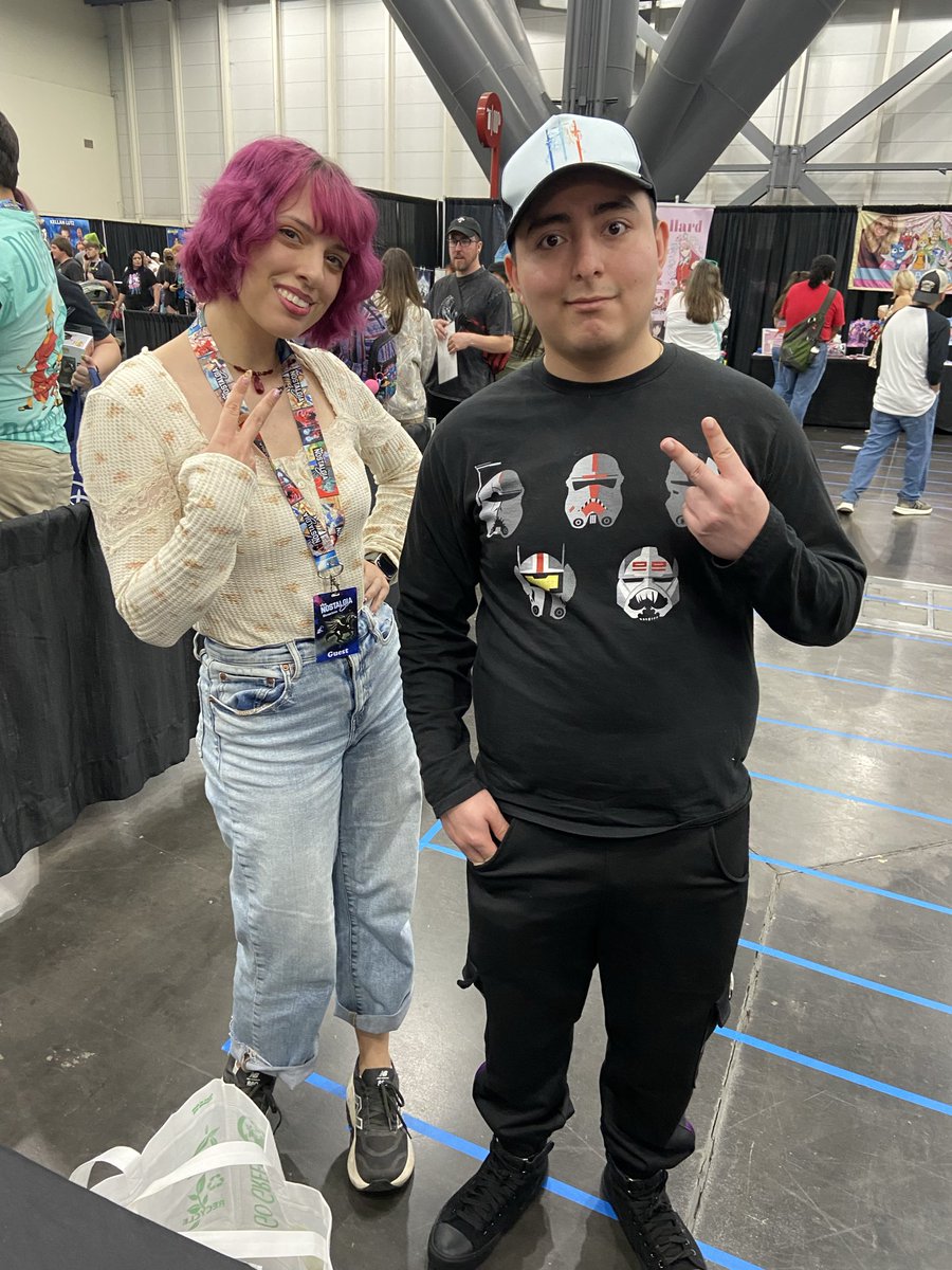 RodBryceP1136's tweet photo. 2nd times meeting both @KayliMills and @ErikaHarlacher  in @TheNostalgiaCon , except 3 years for Kayli since WeebCon yr 3 and Erika little over a yr after AVF yr 4. They were both sweet and kind and like the last times I remembered.#AttackonTitan #swordartonline https://t.co/l5oadwKwqm