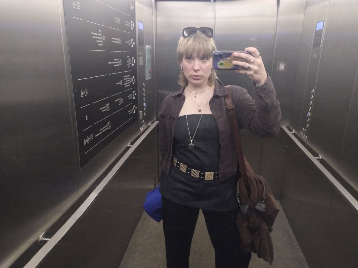 AthenaGodd1808's tweet photo. Camera is broken, FIX A NEW PHONE LOSERS 

Findom 
Femdom https://t.co/treXkm6CGi