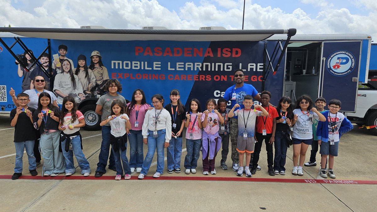 jerrell_hudson's tweet photo. Our students at MSE had the opportunity to experience Pasadena ISD's Mobile Learning Lab. This was provided by the Career and Technology Department to allow our students to be exposed to careers in STEAM, Healthcare, and Maritime careers.

#PasadenaISD
#MissionPossible
#MSE https://t.co/jKBofKOzO2