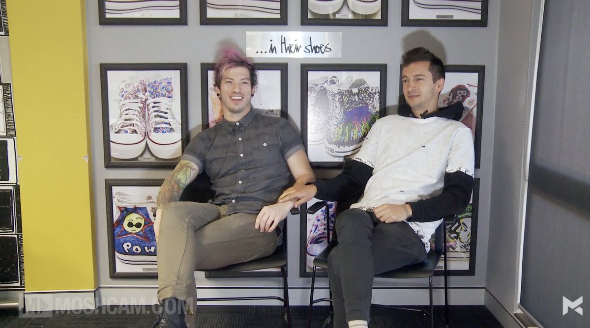 kelly ✯ tweet media