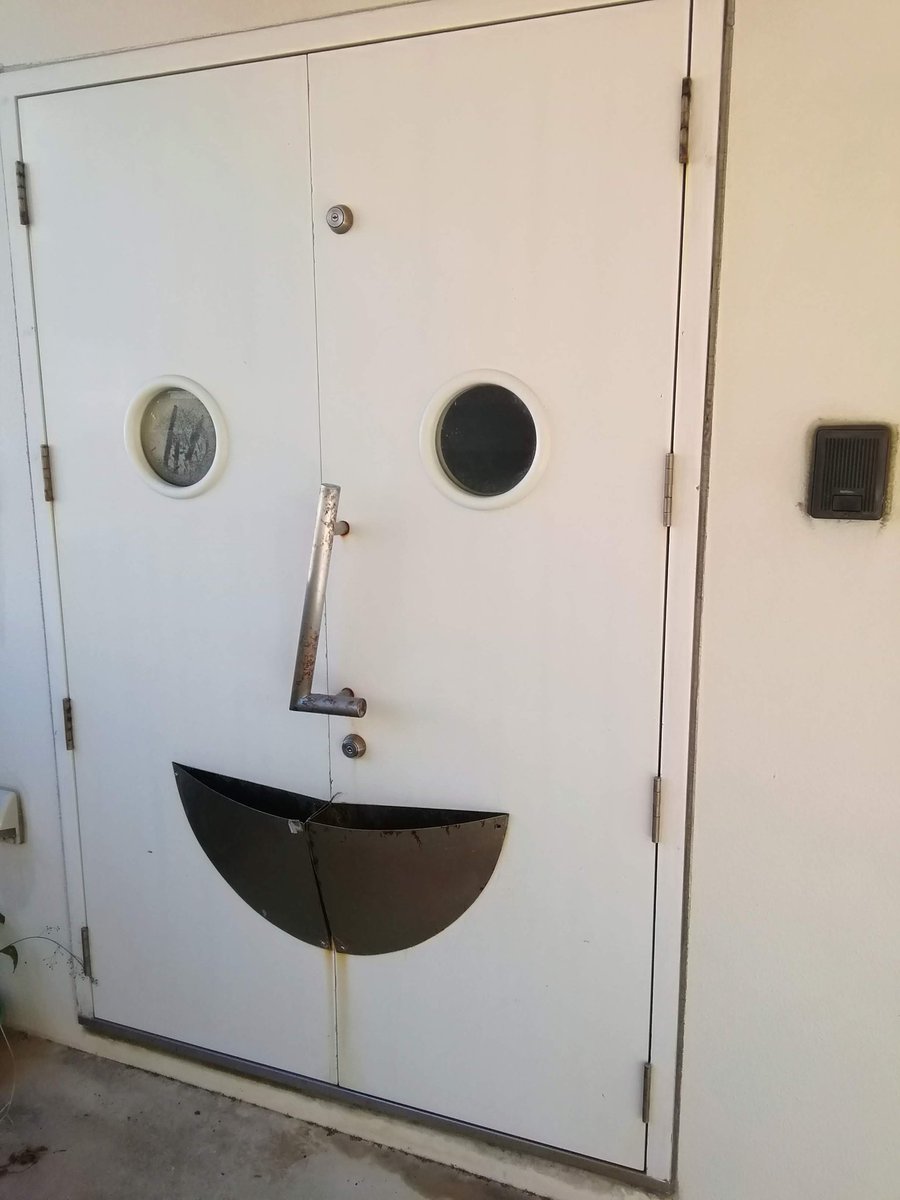 SbNcYi0HlgJvWnT's tweet image. ♪今日の気分を表す

#Smile