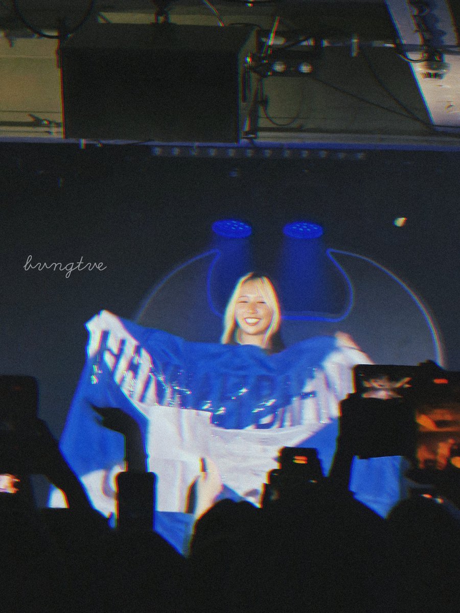 » ⋰ 𝖽𝖾𝖻𝖻𝗂𝖾 ♡ misses skz! tweet media