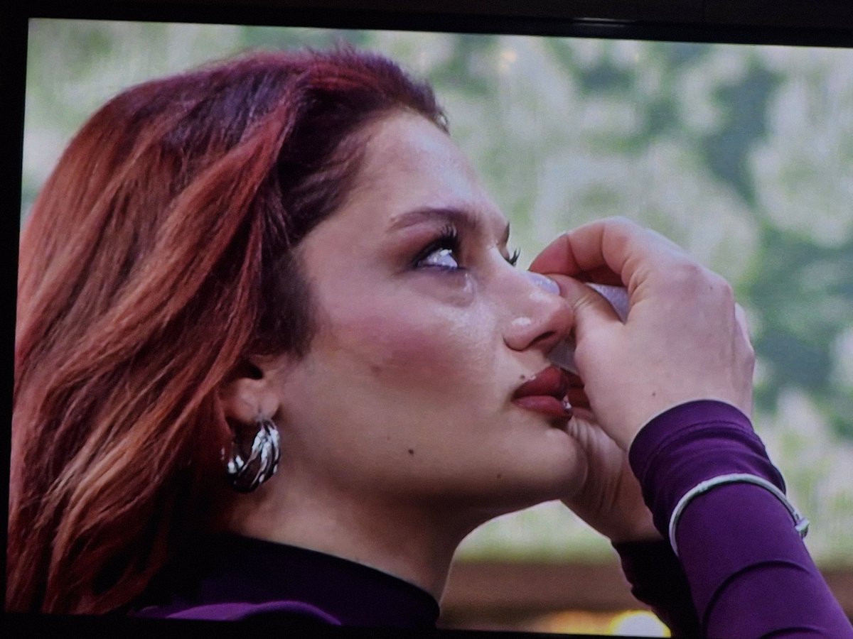 Ayşegül tweet media