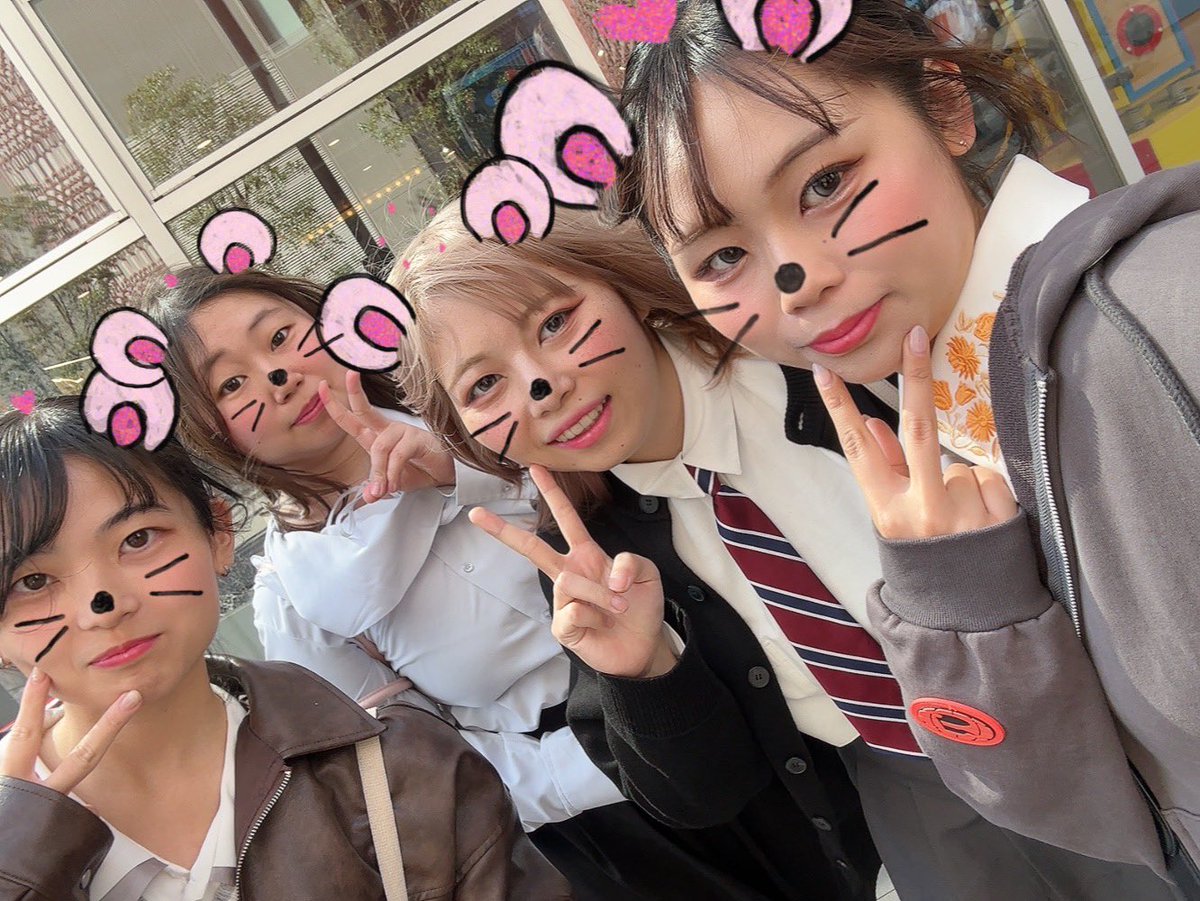 脱出成功〜！！セリフチケット分買い占めで12人参加して来ました〜！！🌸 
かなりうるっと来ちゃったみんな卒業おめでとう〜！！🥳
#卒業式脱出