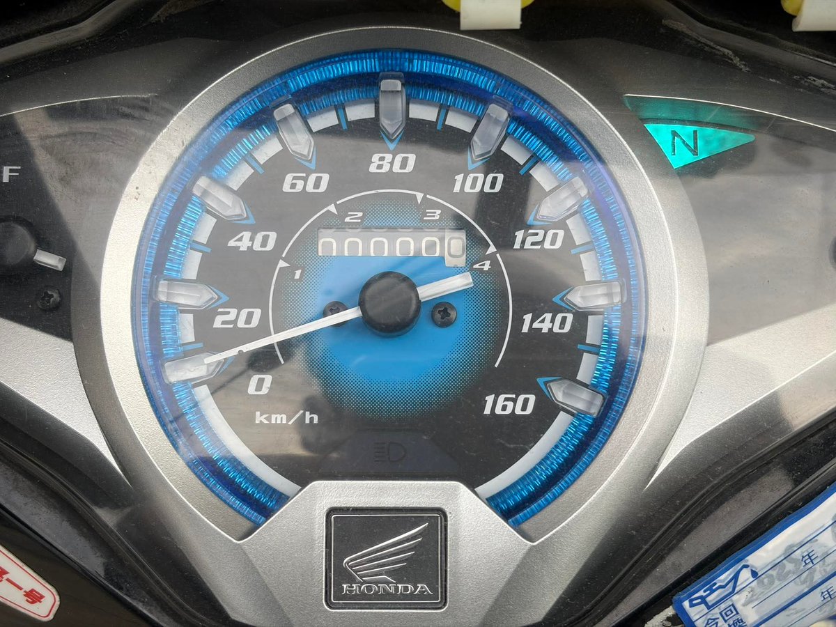 今日で、10万キロ超えました。
どこまで、乗れるか楽しみです😁