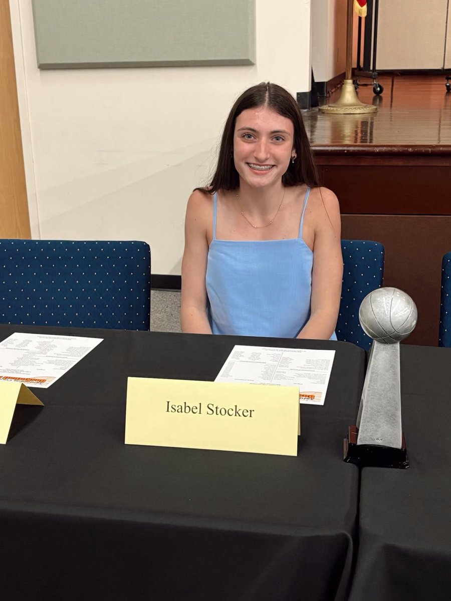 Genevaladyhoops's tweet photo. Isabel was a Nominee for the Ashtabula County Basketball Foundation Player of the year. What a great freshman year she had. Congratulations to all nominees!

Lots to be proud of 💪🏀 https://t.co/bTokVCDLXz