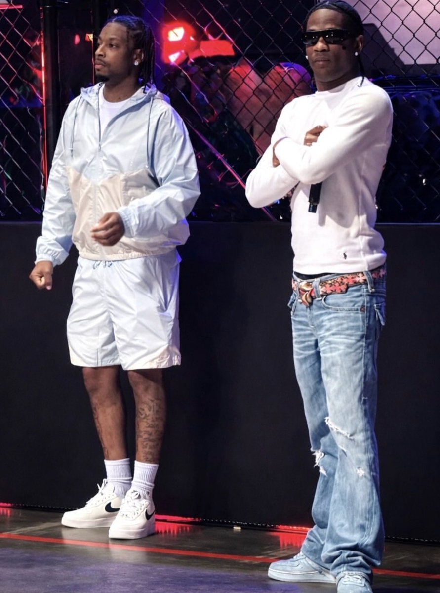 TRAVIS SCOTT FANS 🔥 tweet media