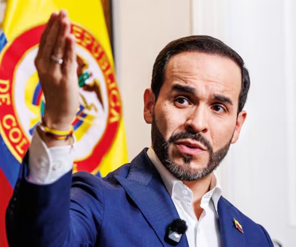 Daniel Muñoz González tweet media