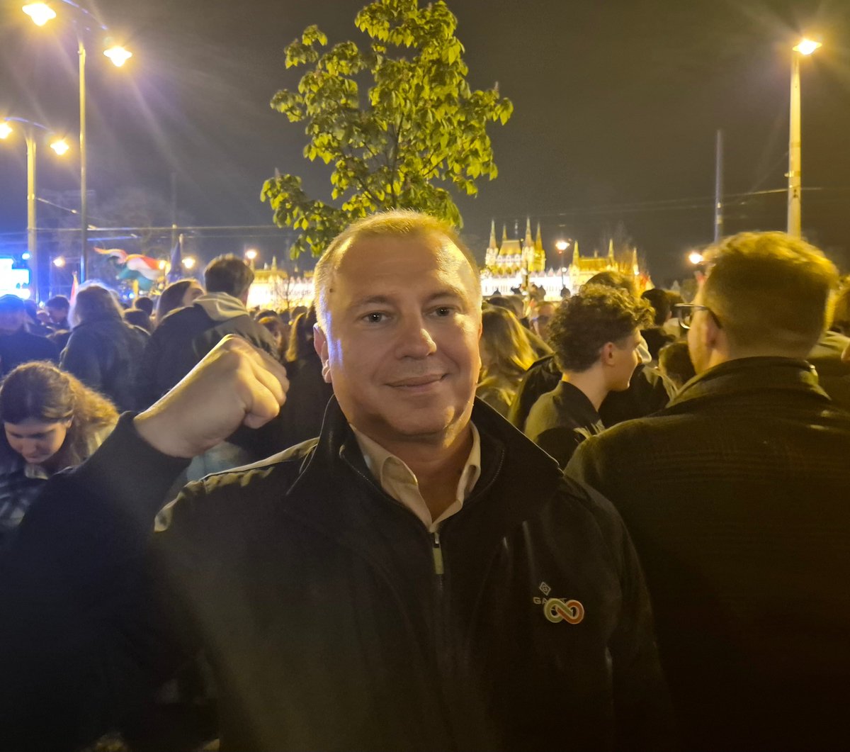 Robert Šebek tweet media