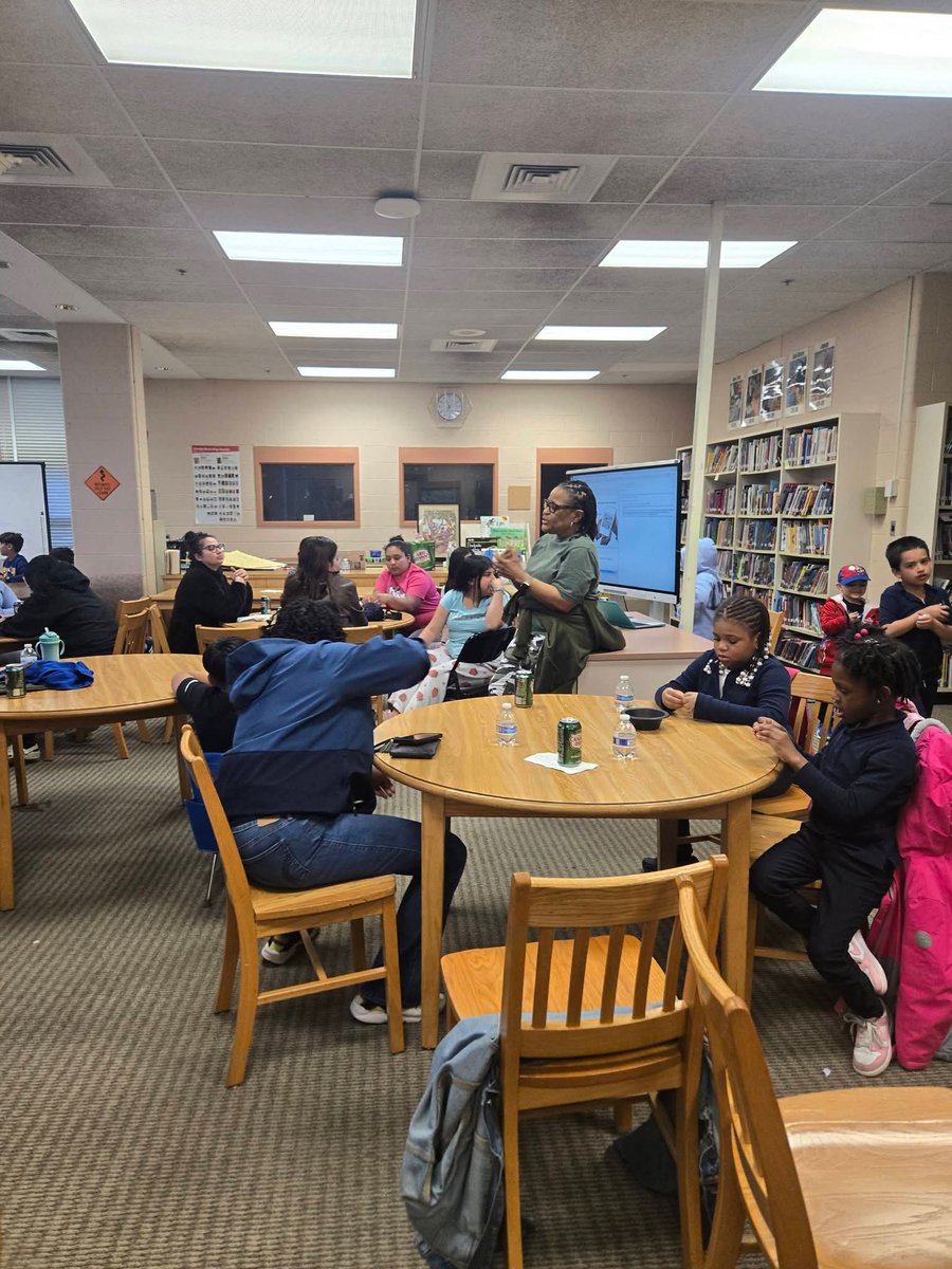BradburyHeights's tweet image. Title 1 family nights are school-hosted, federally funded events designed to strengthen partnerships between schools and families, increasing student engagement and academic success.

#bradburyheights #BHES #BHESPTOSQUAD #BHESEagles