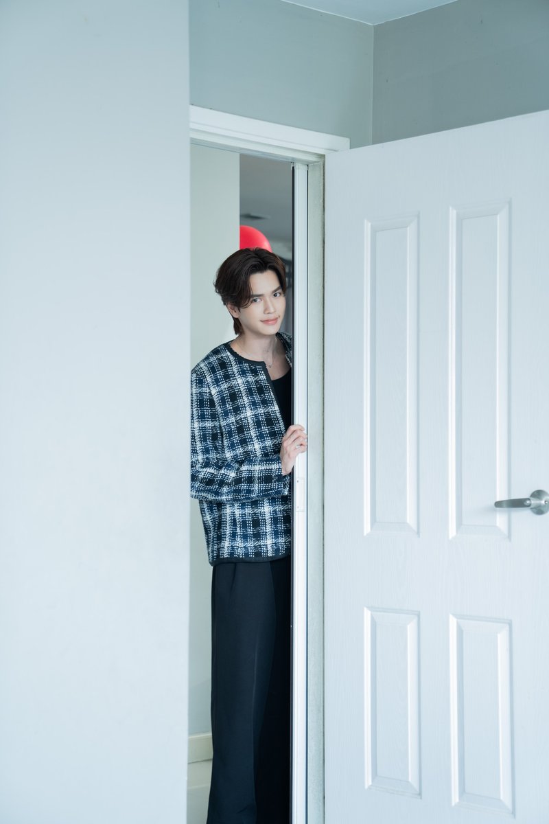MyRomanceSeries's tweet photo. จ๊ะเอ๋~ เห็นคนน่ารักไหม🤏🏼

#MyRomanceScammerEP11
@Markjrtn https://t.co/s0R3Y9bFT1