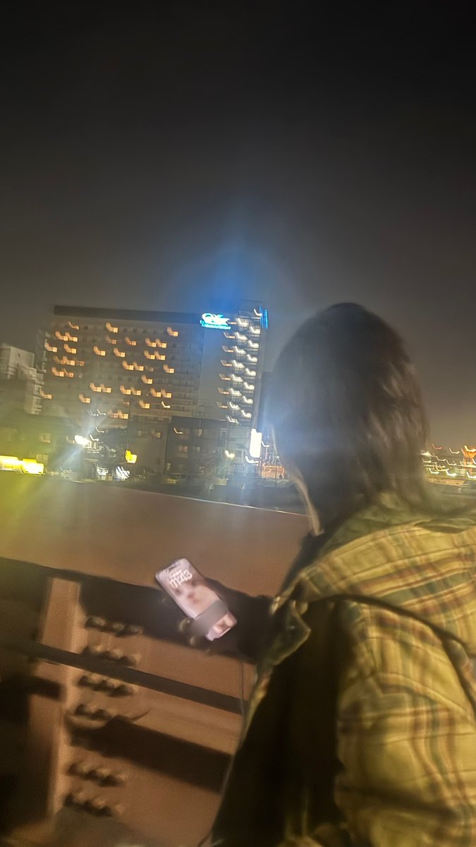 新 tweet media
