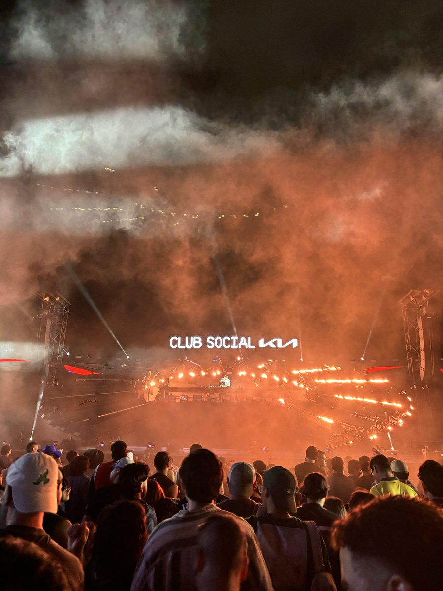 EDMmonterrey's tweet photo. Una locura la fiesta con @bag_raiders 🔥

Nadie dejó de bailar de principio a fin !! 🎉 magia pura con estos increíbles beats 😮‍💨 solo en @TecatePalNorte 

#edm #tecate #tecatepalnorte #festival #raver https://t.co/QSaiTARXSo