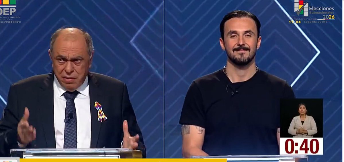 “Hablas tanto de la tecnología, Juan Pablo, y yo me he preocupado de buscar tu plan de gobierno (…) Fui a la página jpgobernador.com y sale página en construcción, como vos”, le dijo Otto Ritter a Velasco durante en debate. #debatesegundavuelta