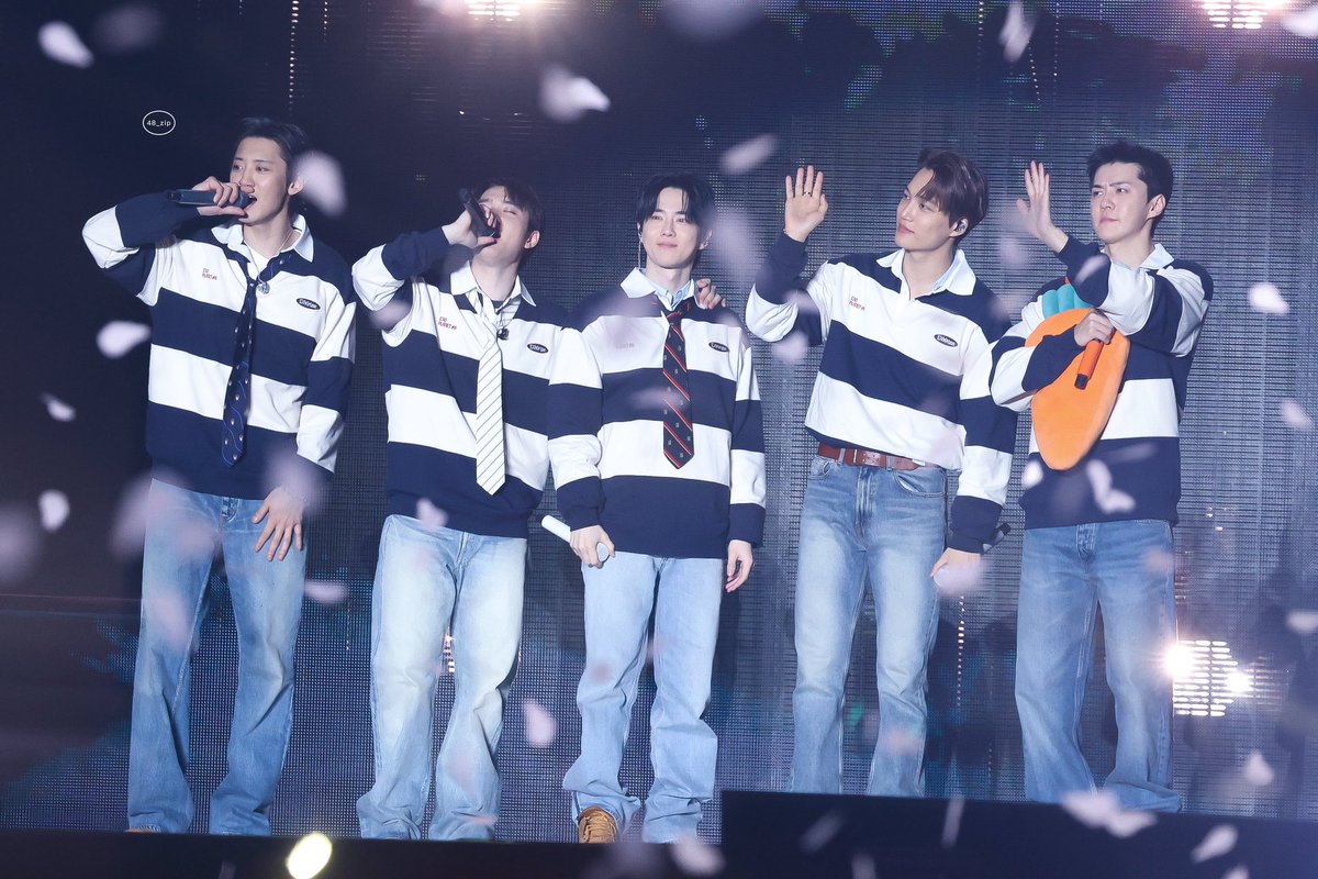 bxxstar's tweet photo. 우리 엑소 사랑해❤️ https://t.co/AAAtlceWsu