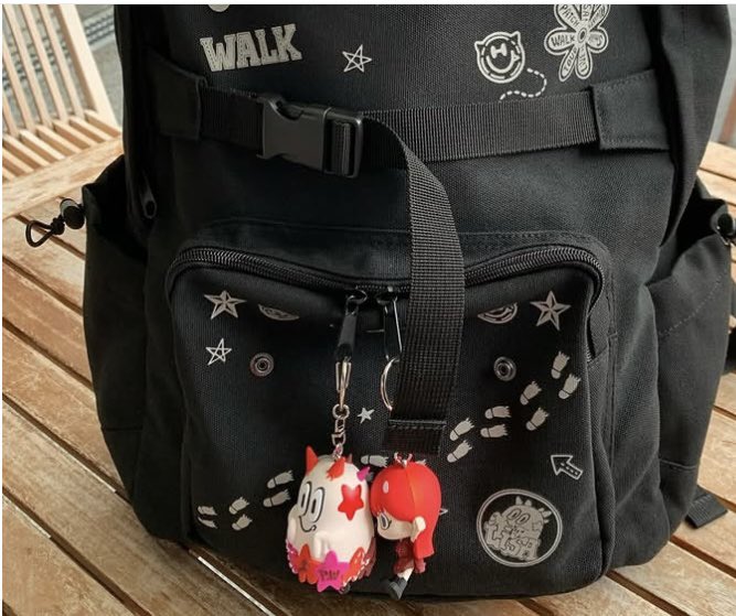 LiSAさんの「PATCH WALK」ライブグッズのリュック🎒が大人気って見て