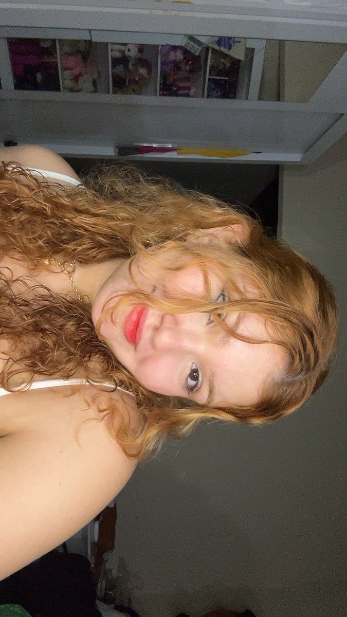 𝐿𝑖𝑠𝑎 𝐵𝑜𝑜𝑛𝐷𝑖𝑛 🪭 𝑉𝑎𝑖 𝑣𝑒𝑟 𝑜 𝐵𝑇𝑆 tweet media