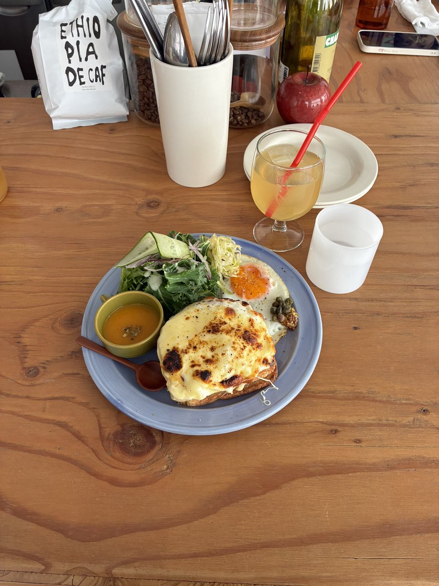 whitelune__'s tweet photo. たまには、朝ごはんを外で食べるなんてことがあってもいいでしょう(満腹) https://t.co/23cZHKIaZo