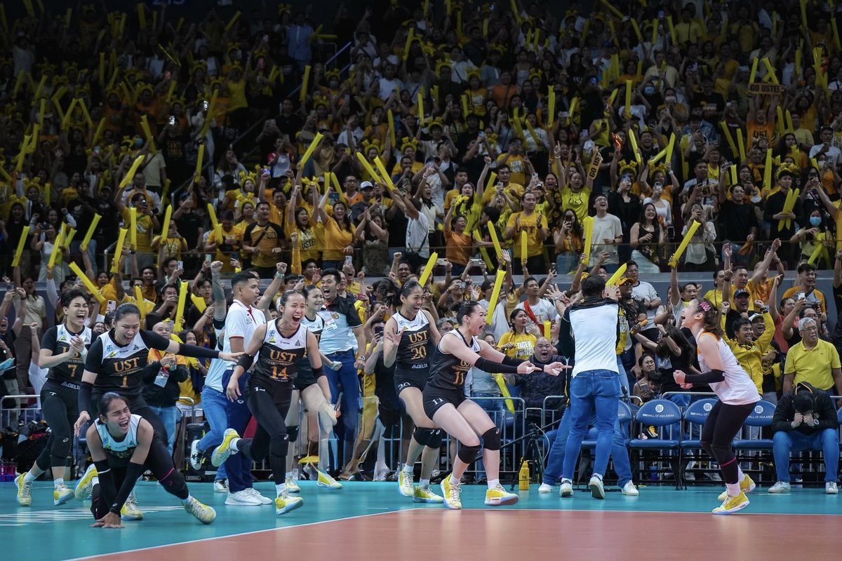 Growling Tigers of UST tweet media