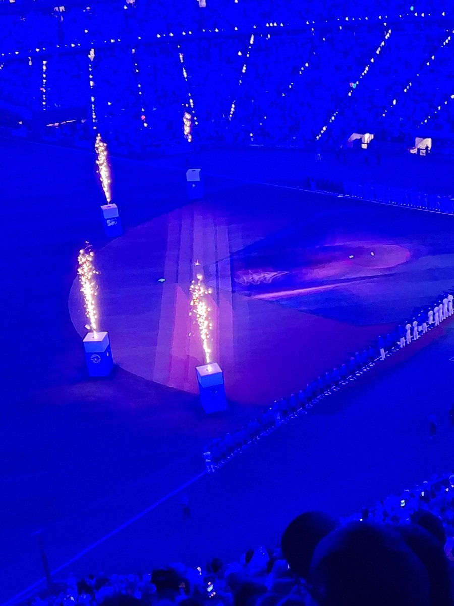 shadowhume's tweet photo. @Elsie_560 Baseball https://t.co/jpL1YOWaU6