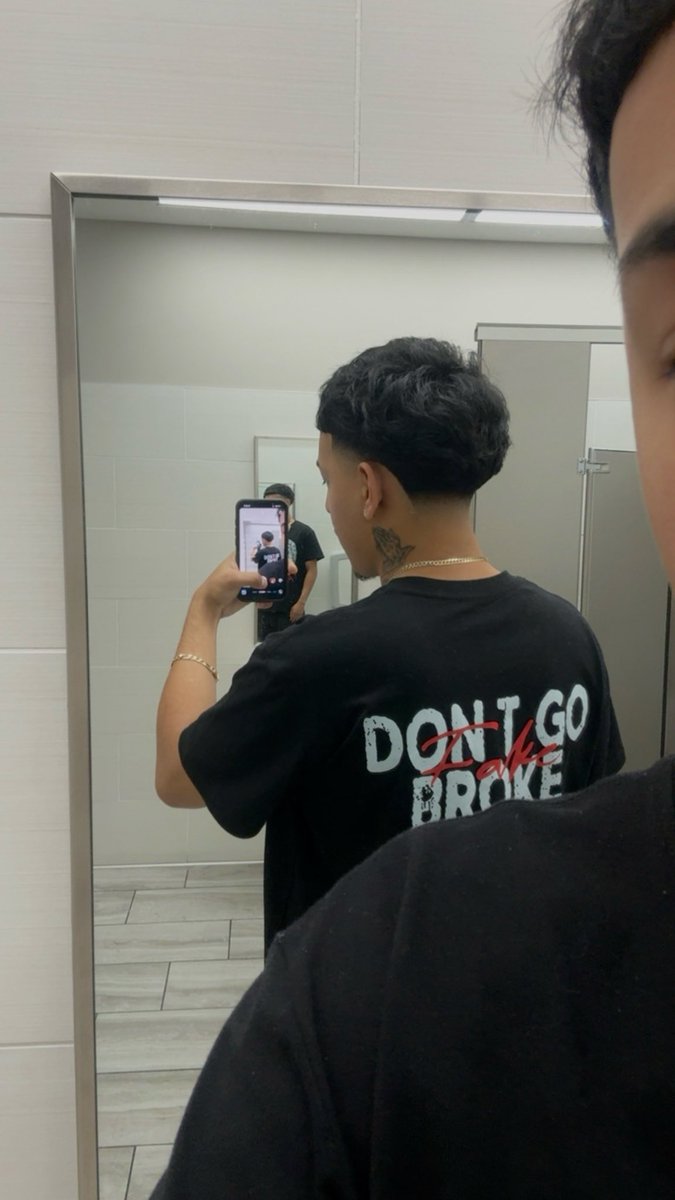 𝒶𝓃𝓉𝒽ℴ𝓃𝓎 tweet media