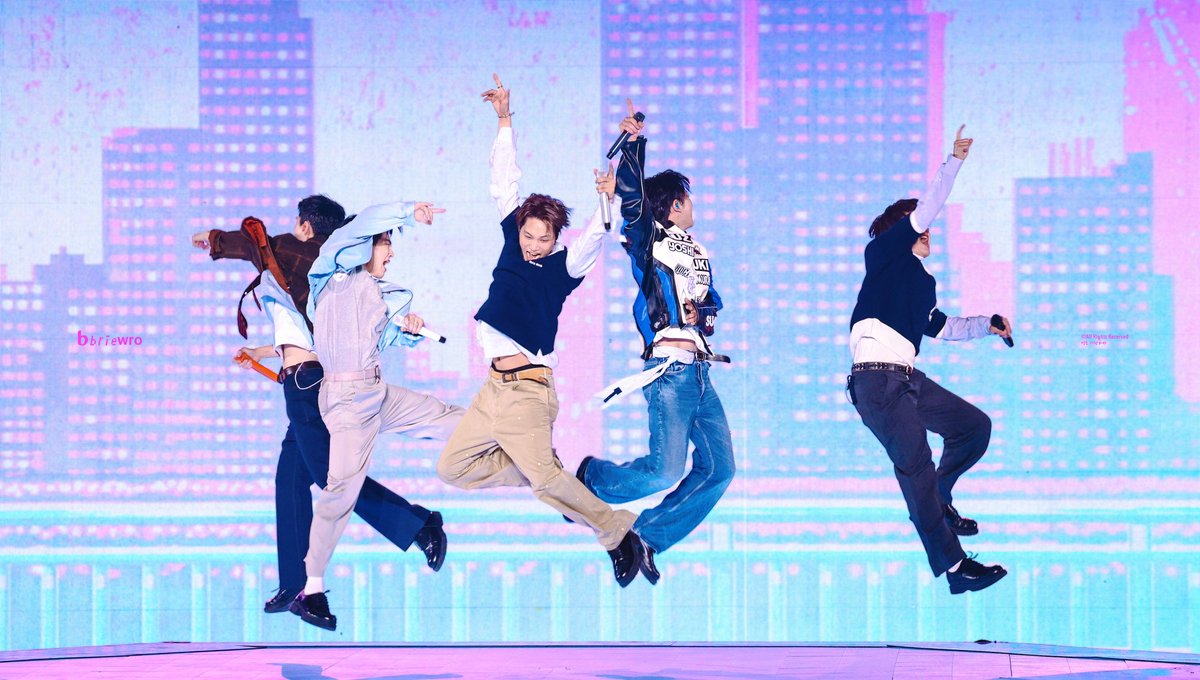 돇  영공 tweet media