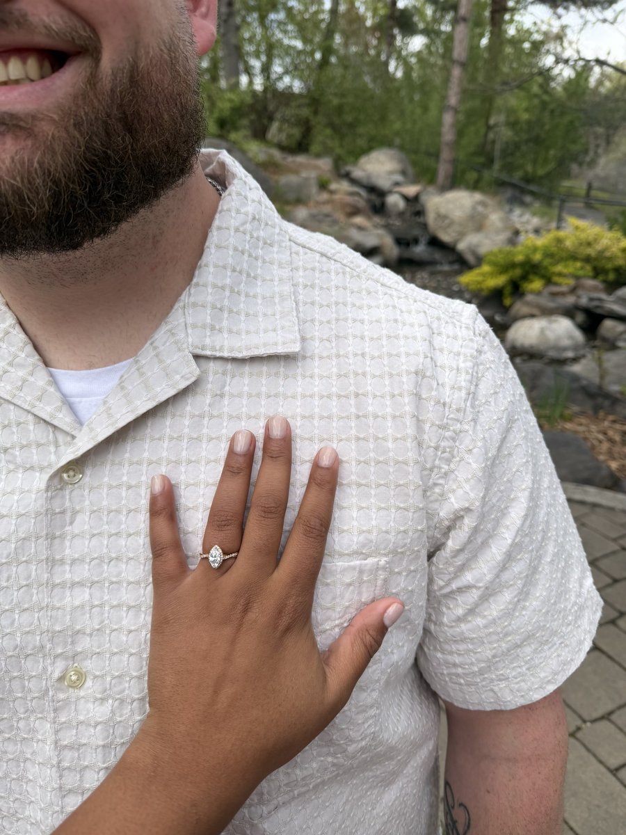 BigBackManik tweet media