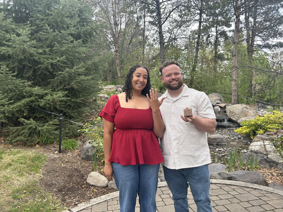 BigBackManik tweet media