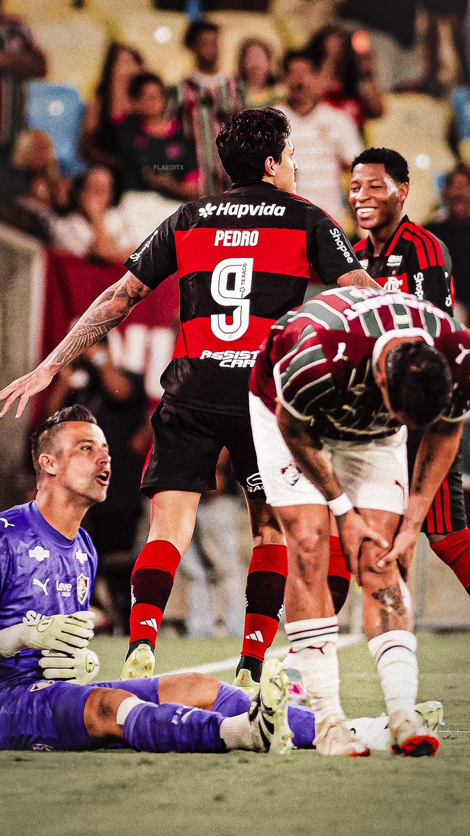 Flaeditx's tweet photo. Wallpaper Pedro https://t.co/LwQRUfTiUY